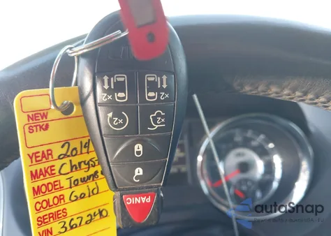 2014 Chrysler Town & Country Touring-L 30Th Anniversary z USA, uszkodzony, nr VIN 2C4RC1CG8ER367240